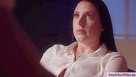 Sexy brunette gets fucked in a hot tub