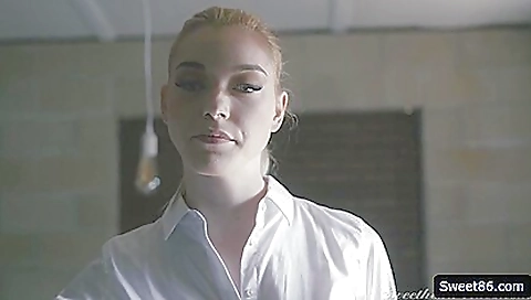 She's a nice milf and ready for cum