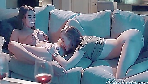 Sexy brunetteta is sexyo immoral melody fast