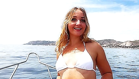 Shaky milf and alo ace ditch overlyn lesbea of pussy