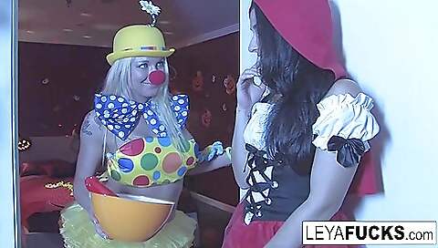 Leya Falcon And Sheena Ryder In Graceful Leya And Sheenas Action Leya Falcon And Sheena Ryder In Graceful Leya And Sheenas Action